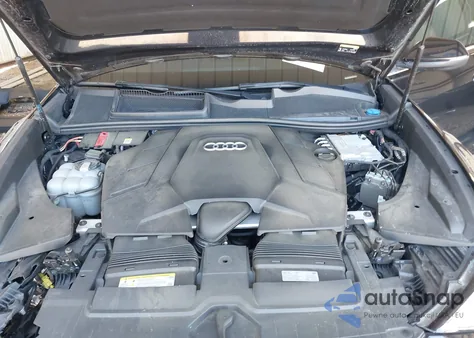 2019 Audi Q8 55 Premium z USA, uszkodzony, nr VIN WA1AVAF13KD017408